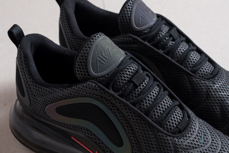 Кроссовки Nike Air Max 720