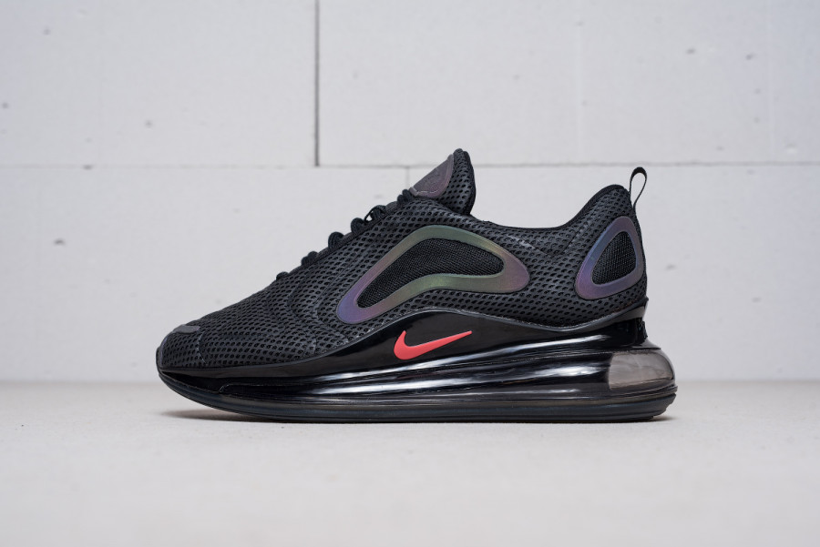 Кроссовки Nike Air Max 720