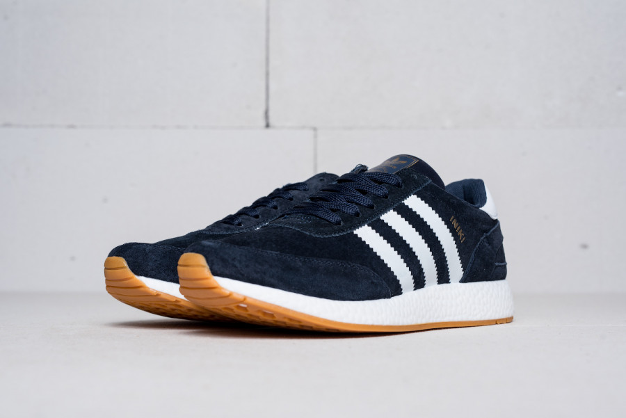 Кроссовки Adidas Iniki Runner Boost