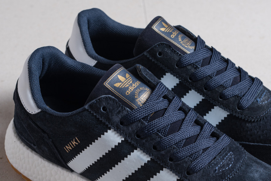 Кроссовки Adidas Iniki Runner Boost