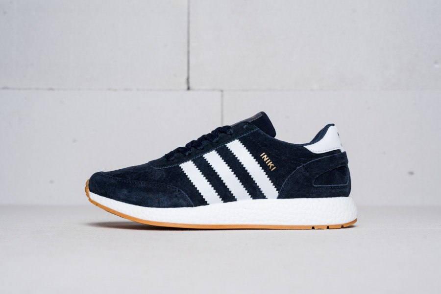 Кроссовки Adidas Iniki Runner Boost