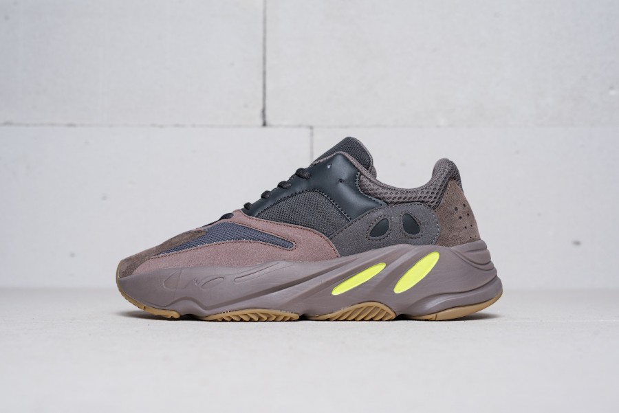 Кроссовки Adidas Yeezy Wave Runner 700