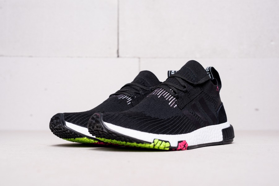Кроссовки Adidas NMD R2 Primeknit