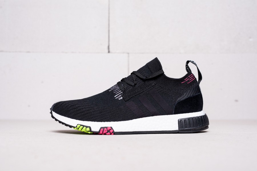 Кроссовки Adidas NMD R2 Primeknit