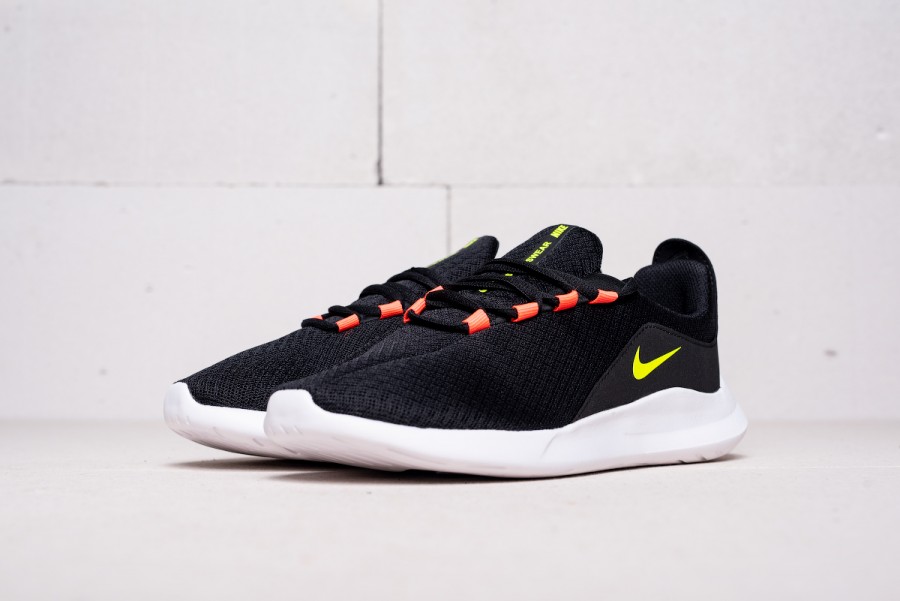 Кроссовки Nike Viale