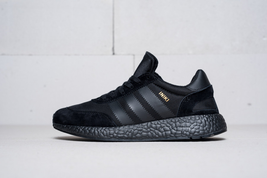 Кроссовки Adidas Iniki Runner Boost