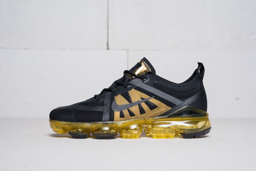 Кроссовки Nike Air VaporMax 2019
