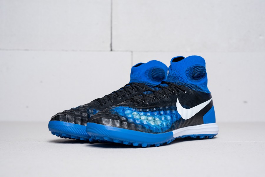 Футбольная обувь Nike MagistaX Proximo II TF