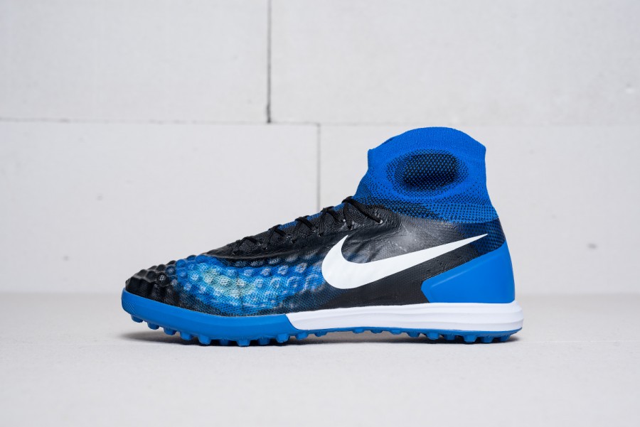 Футбольная обувь Nike MagistaX Proximo II TF