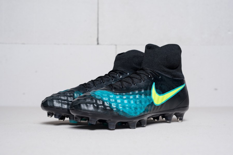 Футбольная обувь Nike Magista Obra II FG