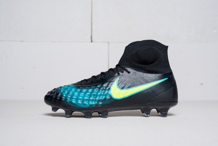 Футбольная обувь Nike Magista Obra II FG