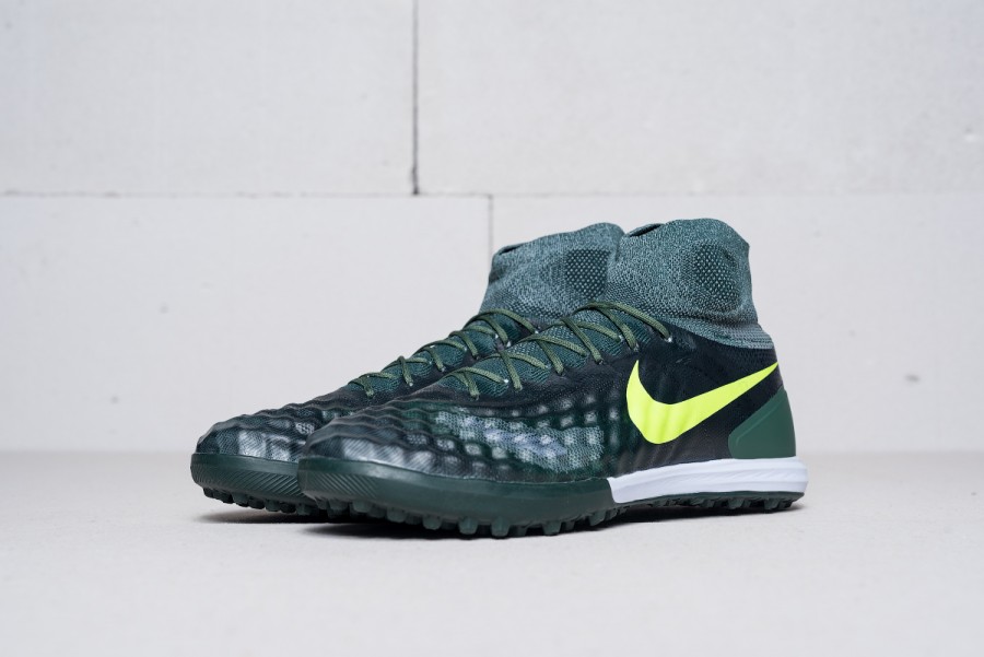 Футбольная обувь Nike MagistaX Proximo II TF