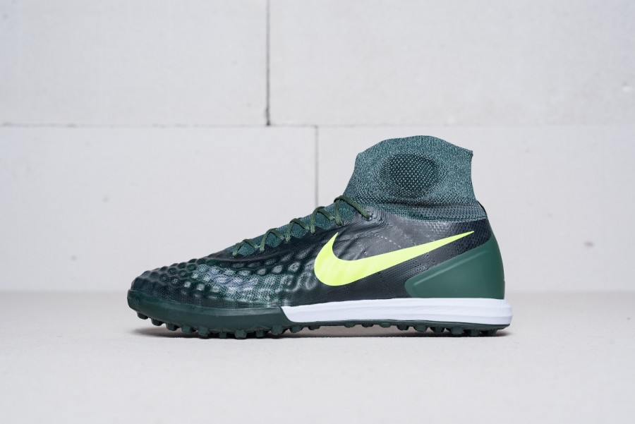 Футбольная обувь Nike MagistaX Proximo II TF