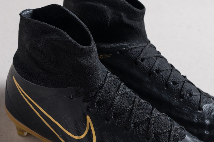Футбольная обувь Nike Magista Obra II FG