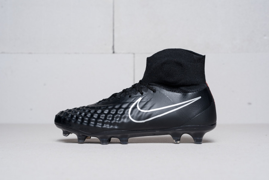 Футбольная обувь Nike Magista Obra II FG