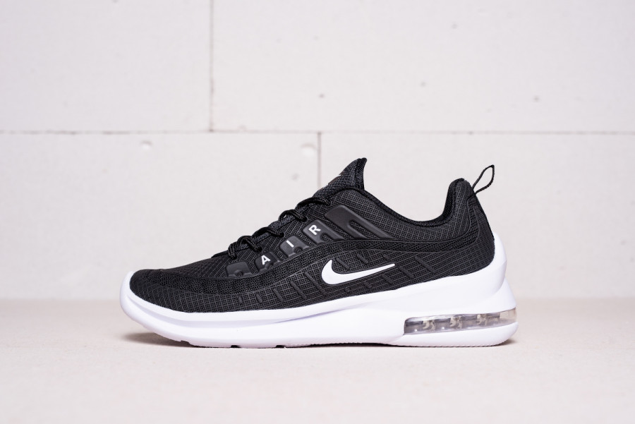 Кроссовки Nike Air Max Axis