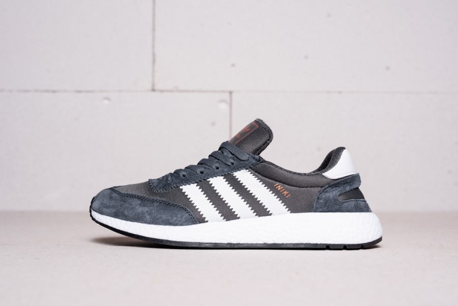 Кроссовки Adidas Iniki Runner Boost