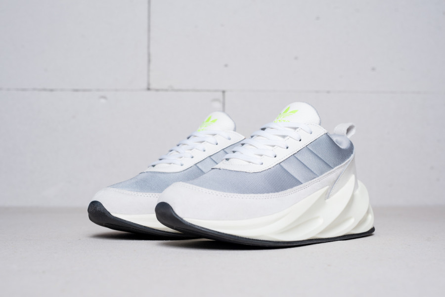 Кроссовки Adidas SHARKS