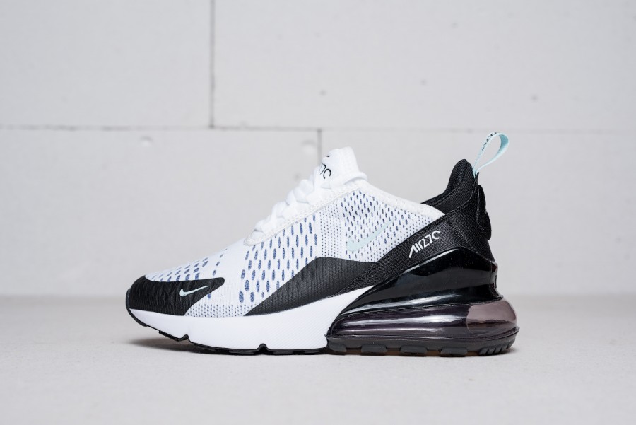 Кроссовки Nike Air Max 270