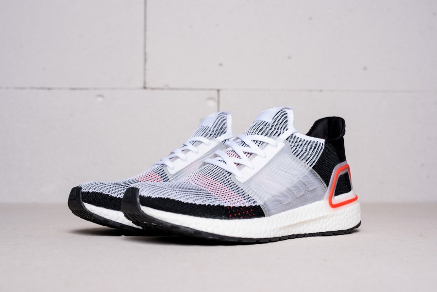 Кроссовки Adidas Ultra Boost 2019