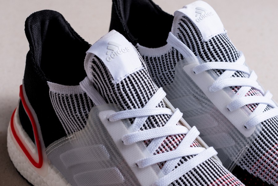 Кроссовки Adidas Ultra Boost 2019