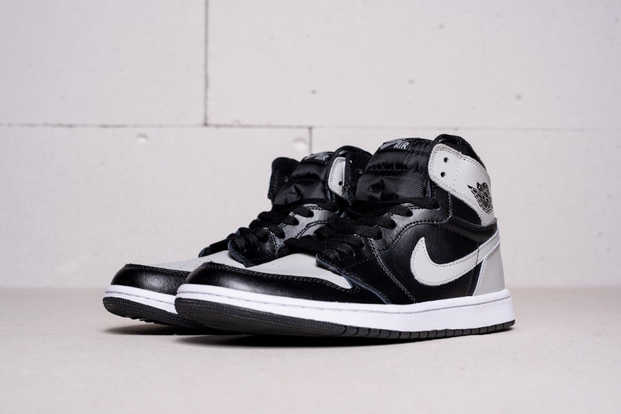 Кроссовки Air Jordan 1 Retro