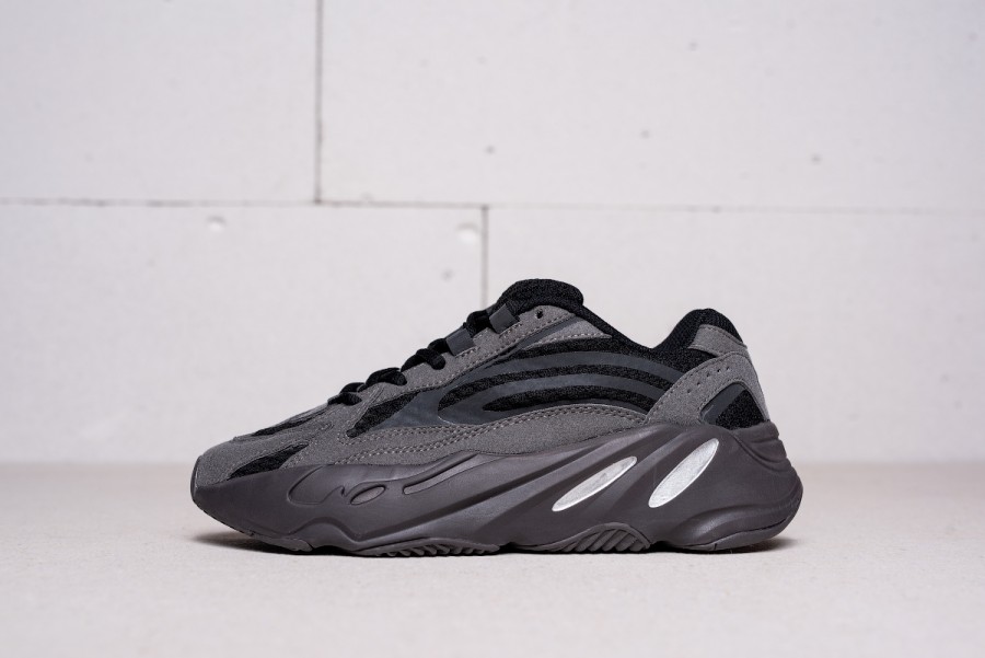 Кроссовки Adidas Yeezy Wave Runner 700