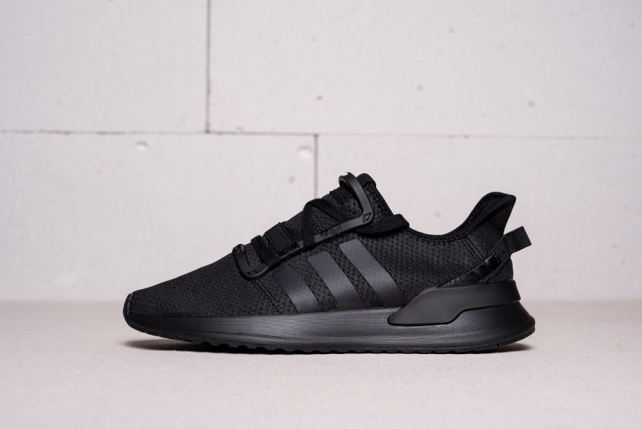 Кроссовки Adidas U_Path