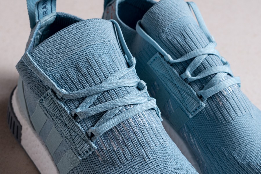 Кроссовки Adidas NMD R2 Primeknit