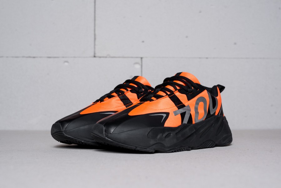 Кроссовки Adidas Yeezy 700