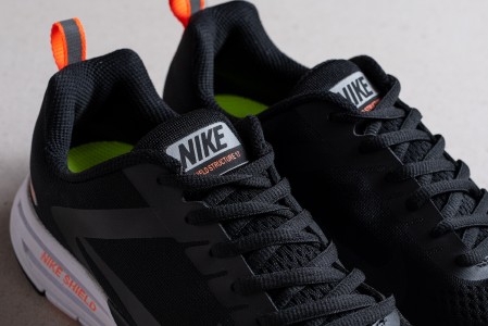 Кроссовки Nike Air Zoom Structure 17 Shield
