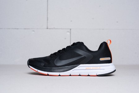 Кроссовки Nike Air Zoom Structure 17 Shield