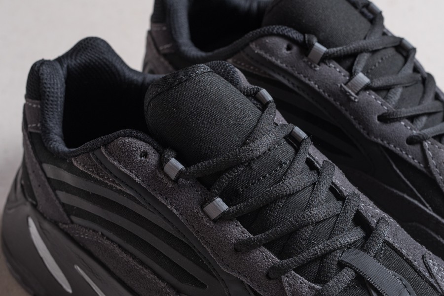 Кроссовки Adidas Yeezy Wave Runner 700