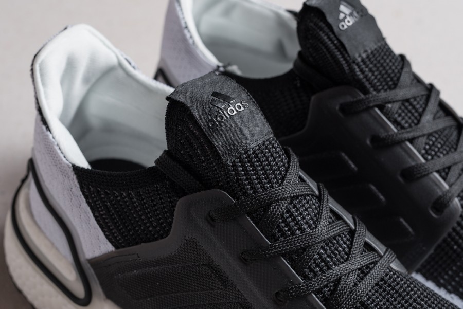 Кроссовки Adidas Ultra Boost 2019