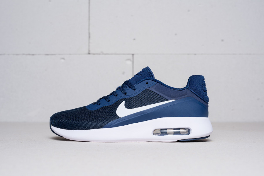 Кроссовки Nike Air Max Thea