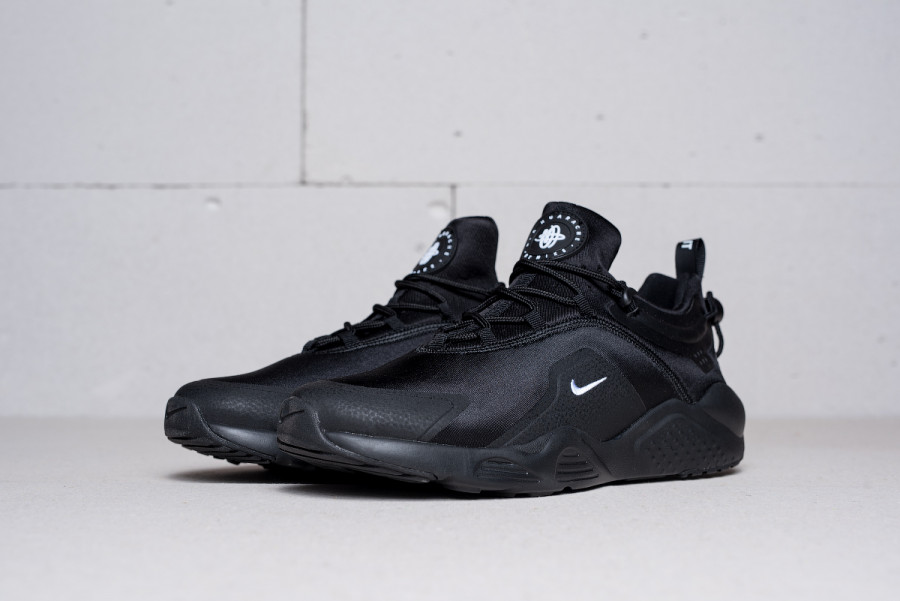 Кроссовки Nike Air Huarache City Move