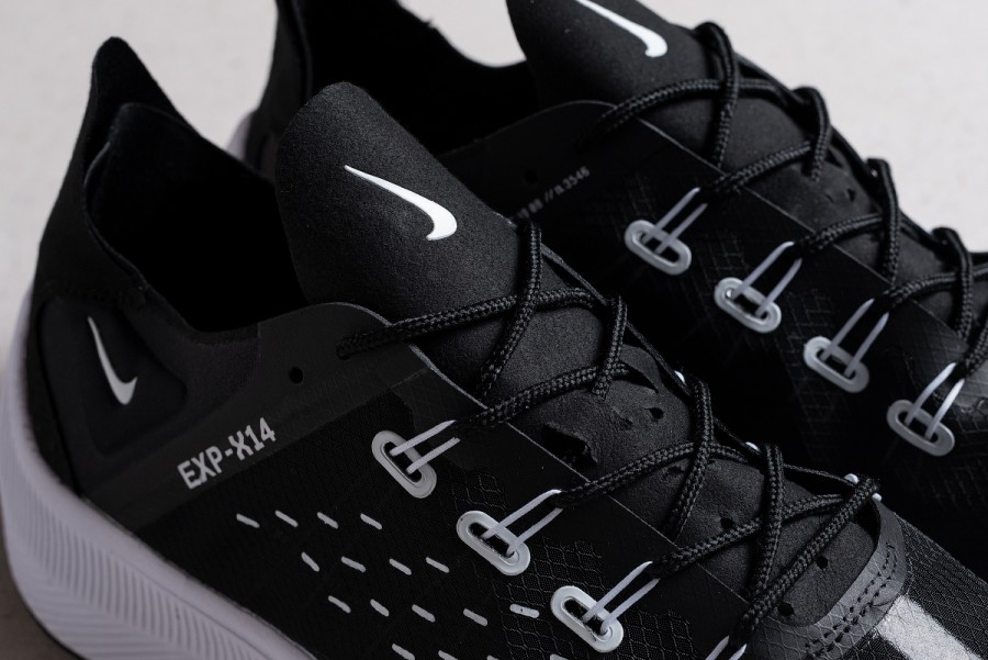 Кроссовки Nike EXP-X14