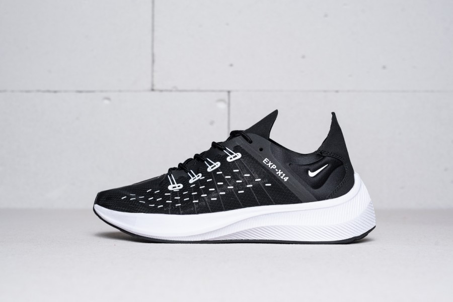 Кроссовки Nike EXP-X14