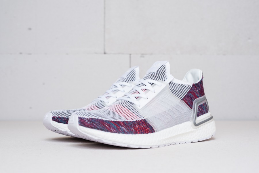 Кроссовки Adidas Ultra Boost 2019