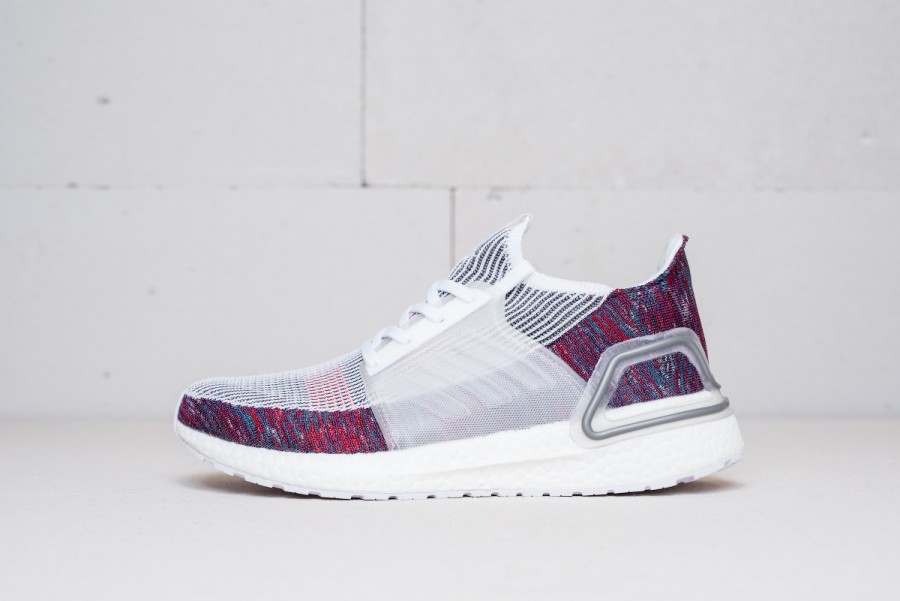 Кроссовки Adidas Ultra Boost 2019