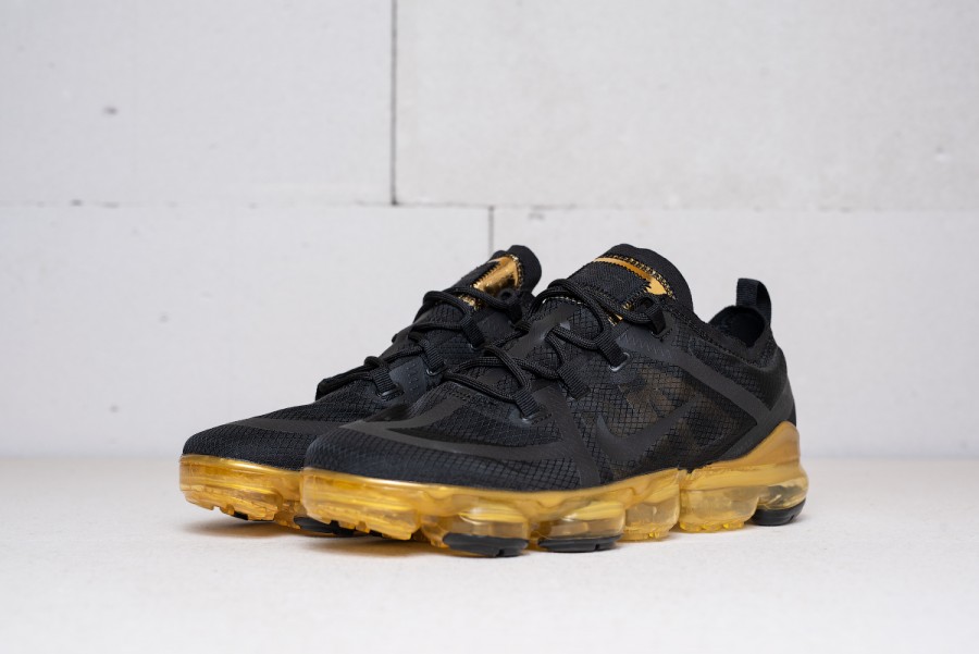 Кроссовки Nike Air VaporMax 2019
