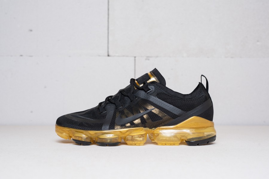 Кроссовки Nike Air VaporMax 2019