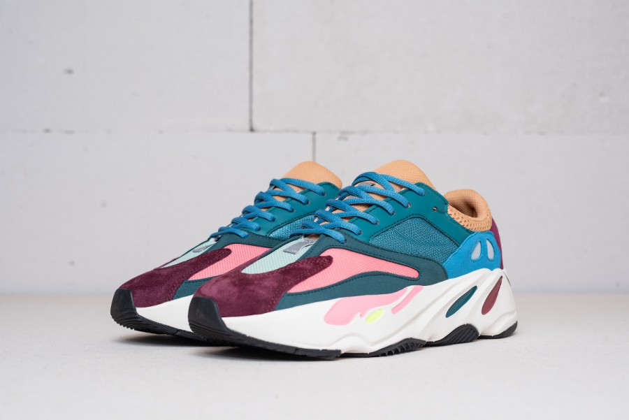 Кроссовки Adidas Yeezy Wave Runner 700