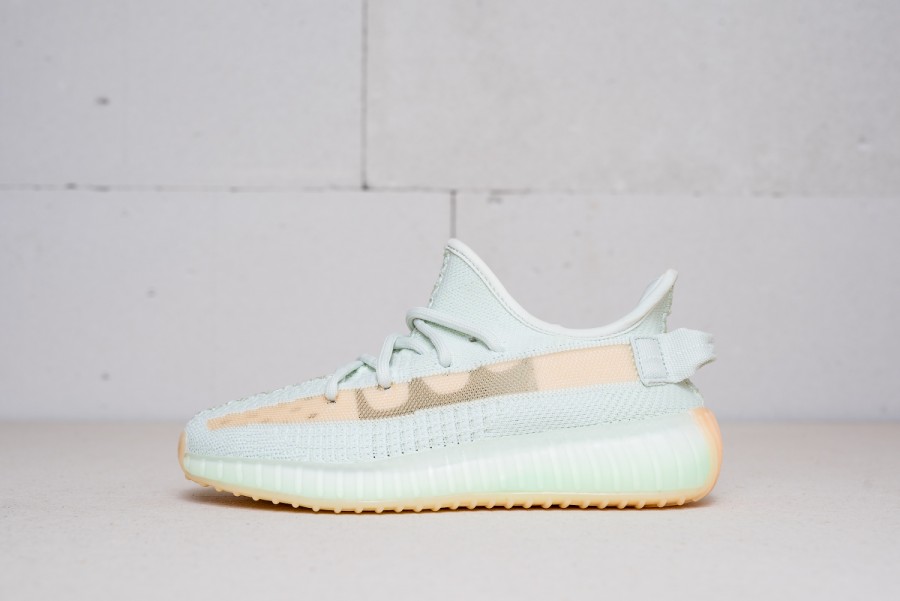Кроссовки Adidas Yeezy 350 V2