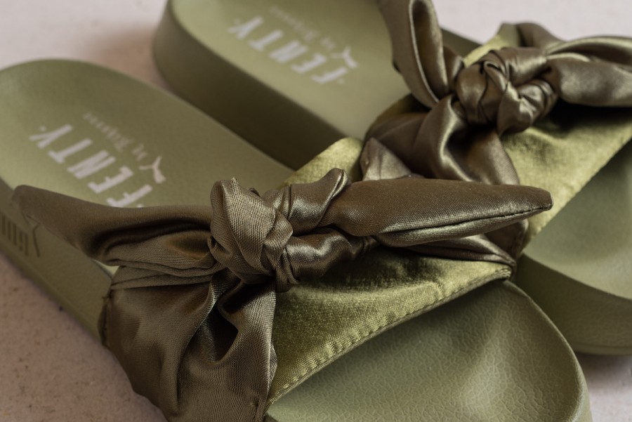 Шлепанцы Puma Bow Slide Wns x Rihanna Fenty