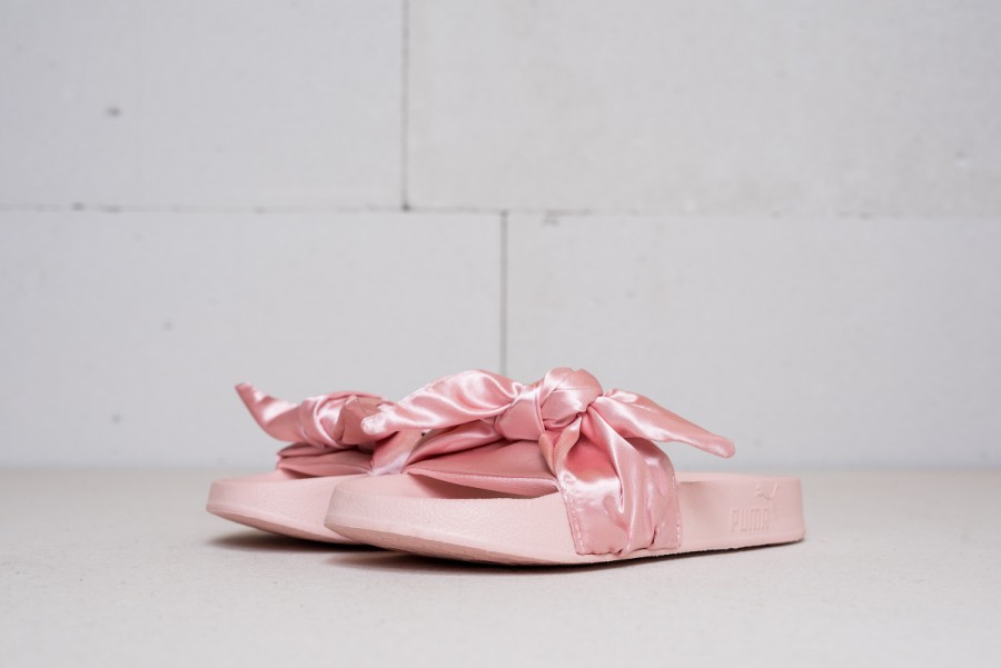 Шлепанцы Puma Bow Slide Wns x Rihanna Fenty