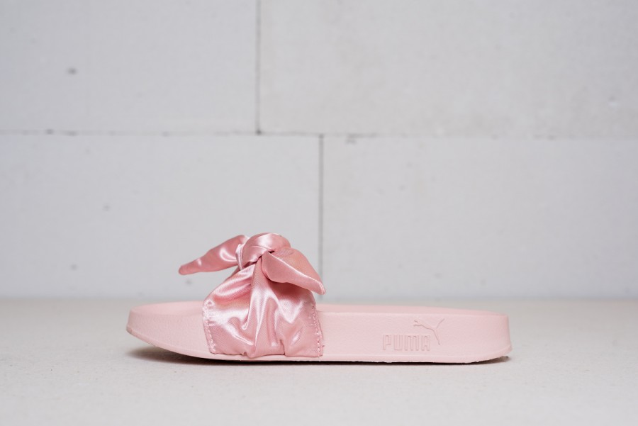 Шлепанцы Puma Bow Slide Wns x Rihanna Fenty