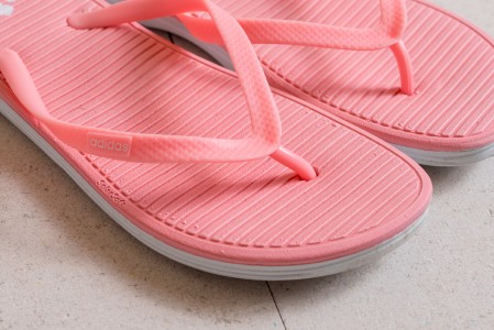 Сланцы Adidas