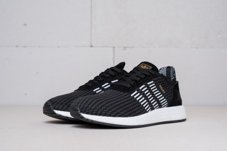 Кроссовки Adidas Iniki Runner Boost Primeknit