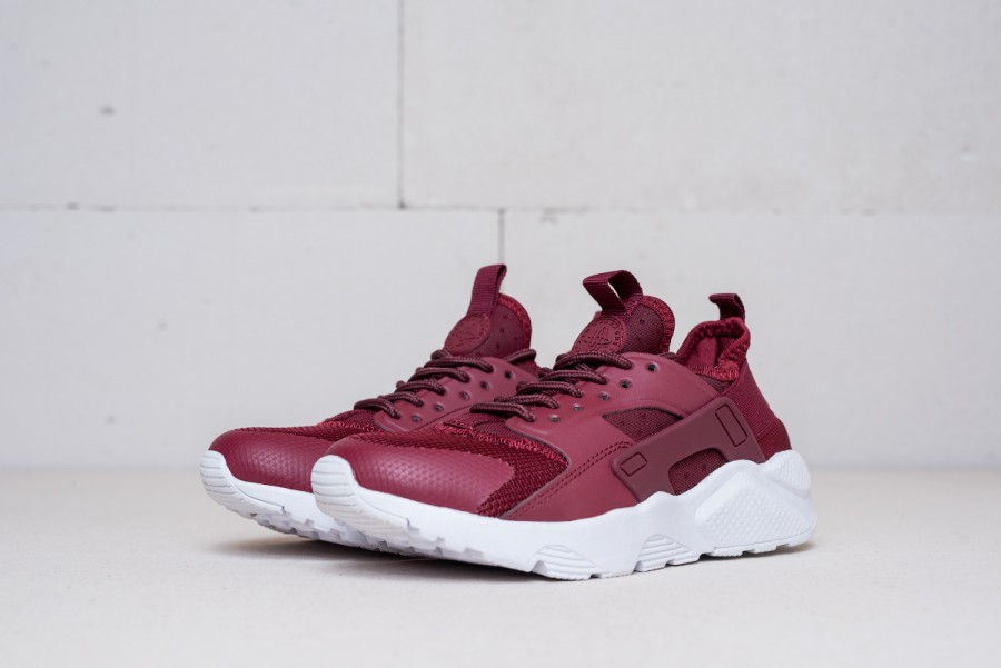 Кроссовки Nike Air Huarache Run Ultra